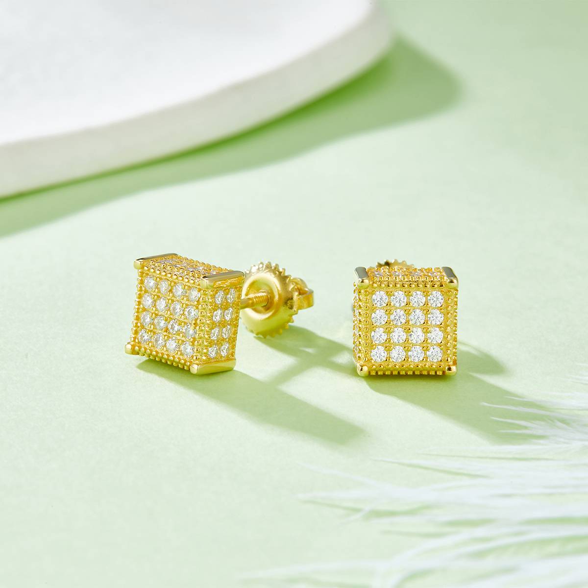 方形立方S925银耳钉带螺纹莫桑钻厘石D级0.77CT